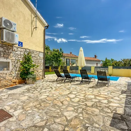 Casa Ti Sei With Private Pool Holiday home Kastelir