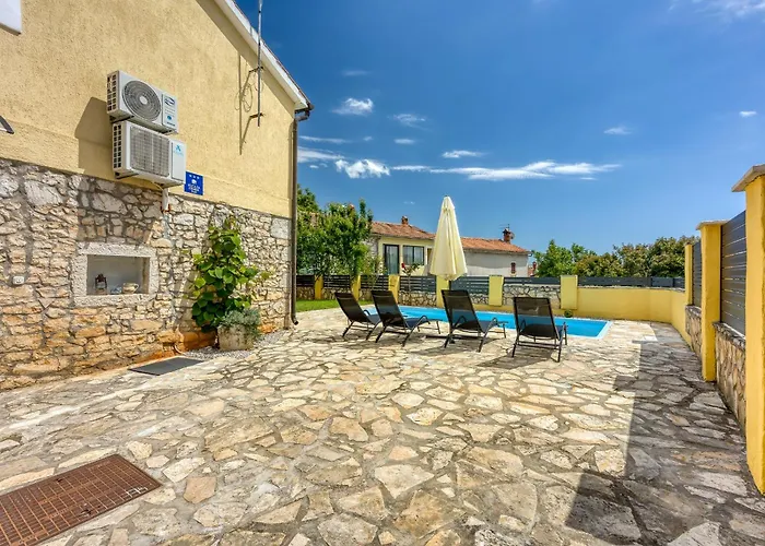 Casa Ti Sei With Private Pool Holiday home Kastelir
